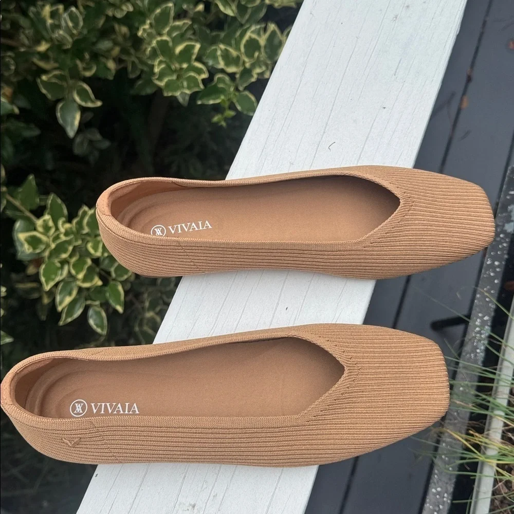 Vivaia NWOT Margot 2.0 flats